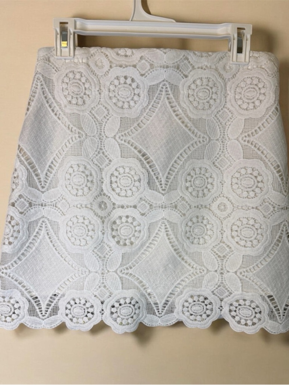 NWT Abercrombie & Fitch White Floral Crochet Lace Mini Skirt Size 6 Lined Cotton